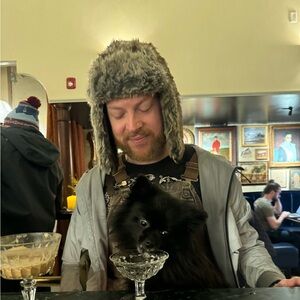 Meet your Posher, Justin